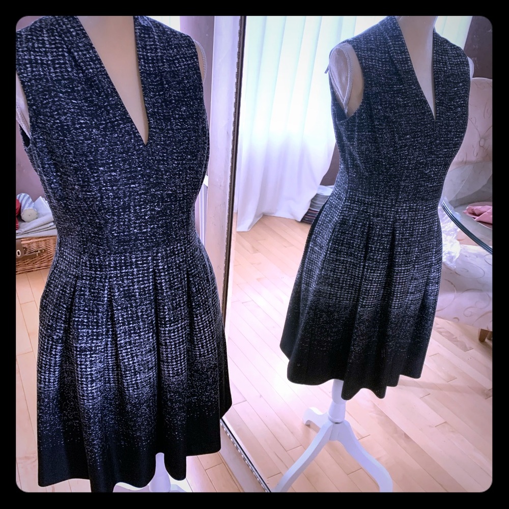 Vince Camuto Sleeveless Gray, Pleated Dress, Sz8